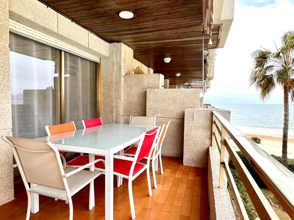 Magnifico Apartamento Playamero Con Vistas Al Mar. 萨洛 外观 照片